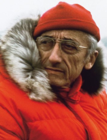 Jacques Cousteau (1910-1997) - Oficial naval, explorador e investigador francés.