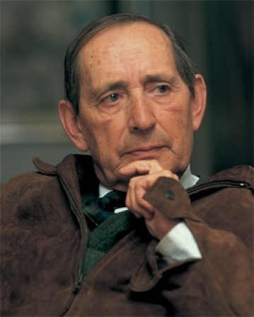 Miguel Delibes (1920-2010). Periodista y escritor español.