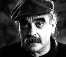 José Antonio Labordeta (1935-2010). Cantautor español.